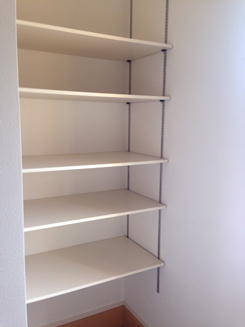 いつもキレイな玄関の秘訣、土間収納!