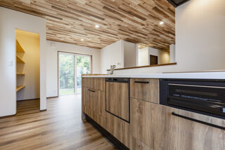 収納力あるパントリー