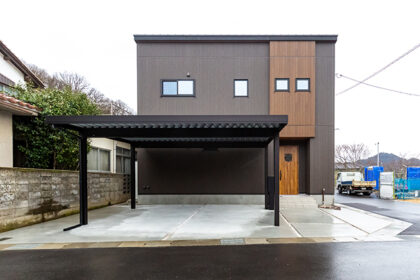 吹抜けで家族が繋がる解放感のあるお家