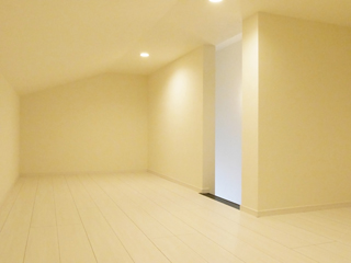 小屋裏収納