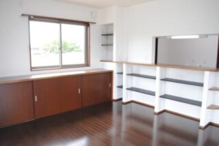 広々ＬＤＫに各種収納