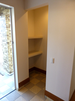 土間収納で玄関スッキリ!