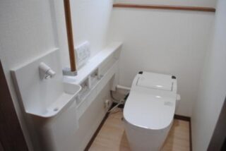 タンクレストイレ