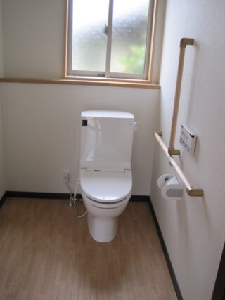 シャワートイレ